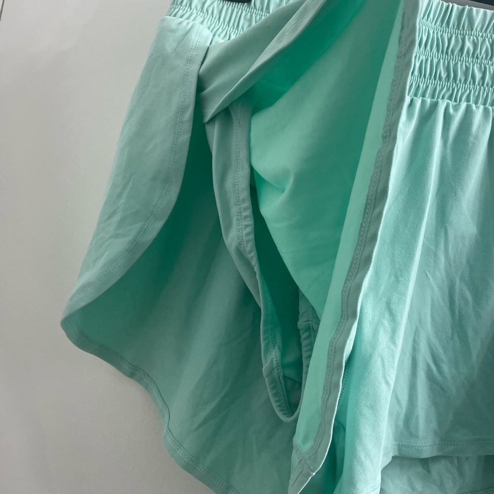 TALULAH Green Athletic Shorts with Elastic Waistband - Picture 5 of 9